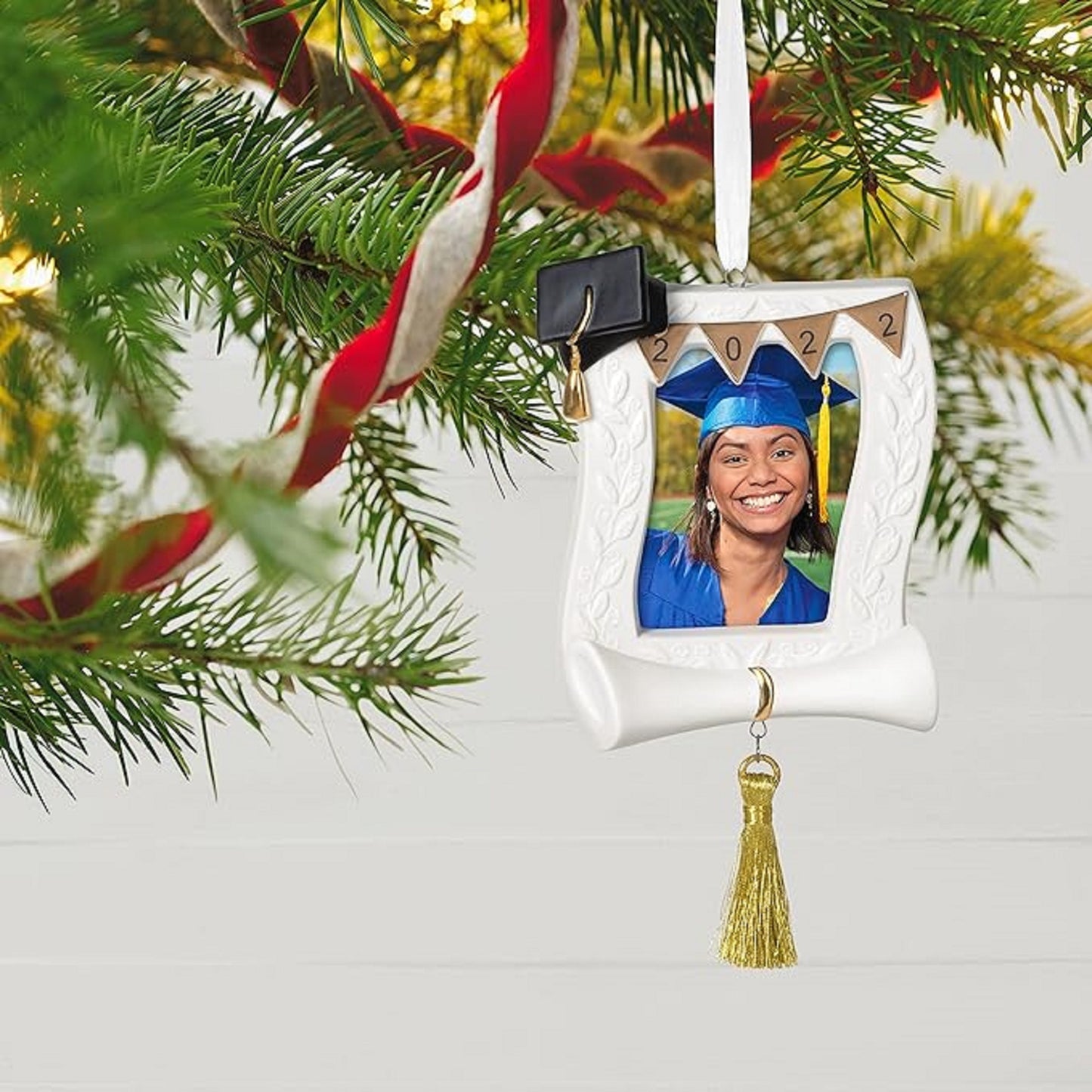 Hallmark Keepsake Christmas Ornament 2022, Congrats, Grad!