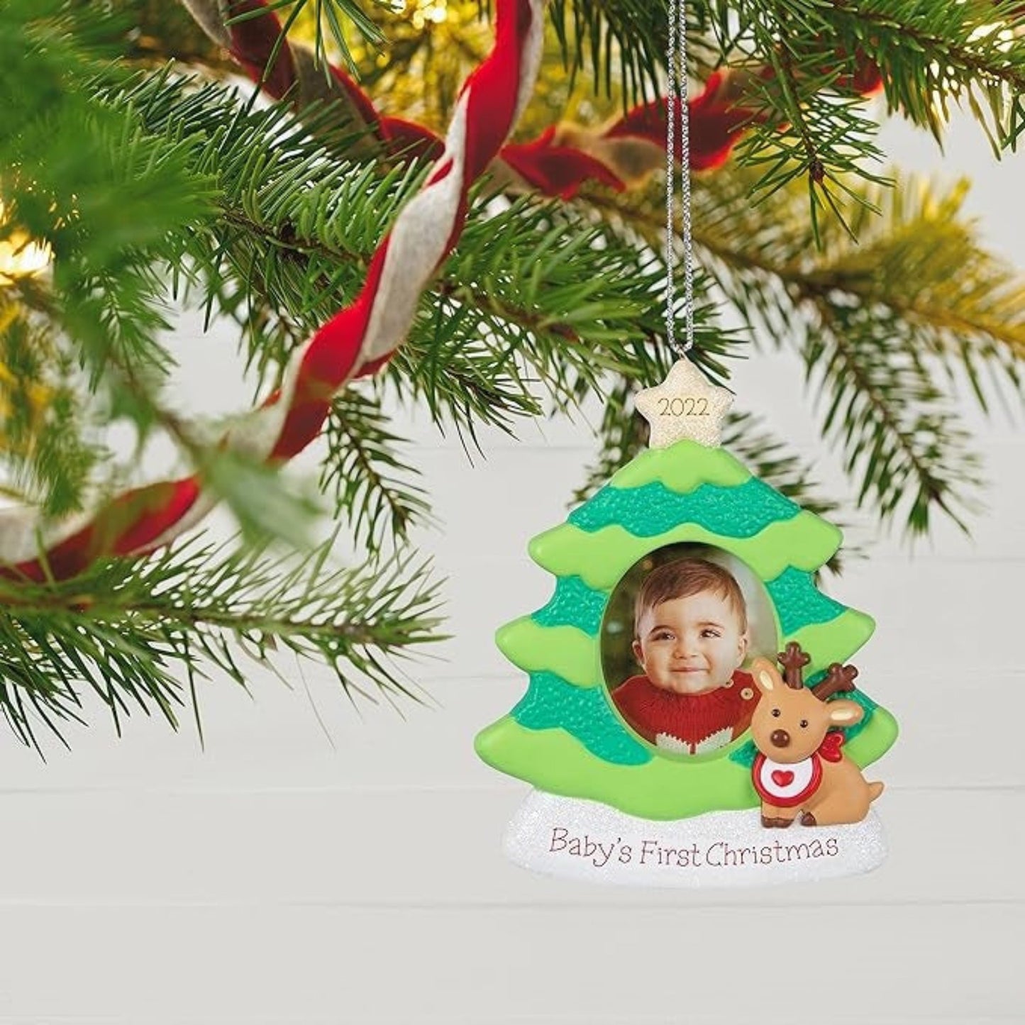 Hallmark Keepsake Christmas Ornament, 2022. Baby's First Christmas Photo Frame