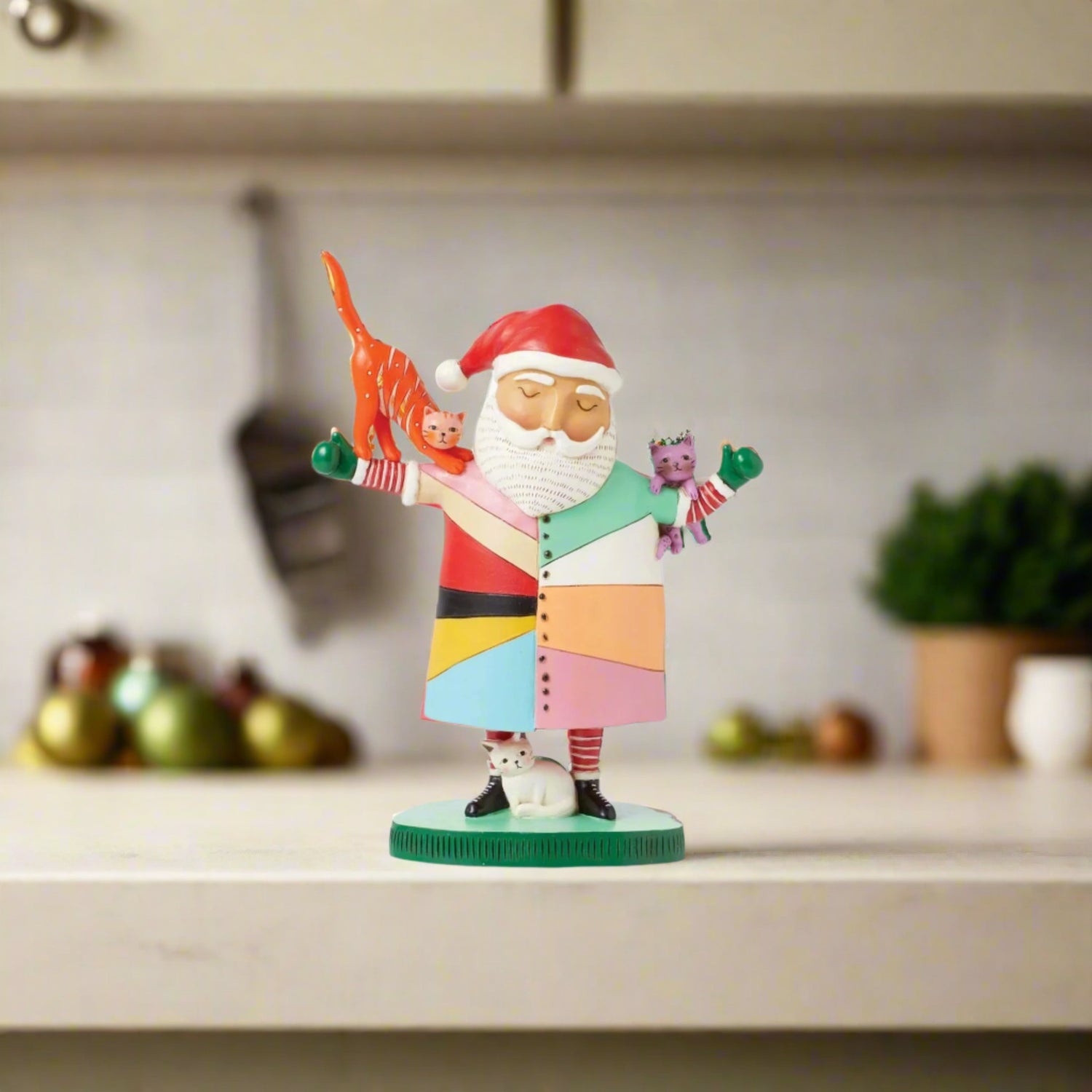 Enesco Crazy Cat Santa Figurine