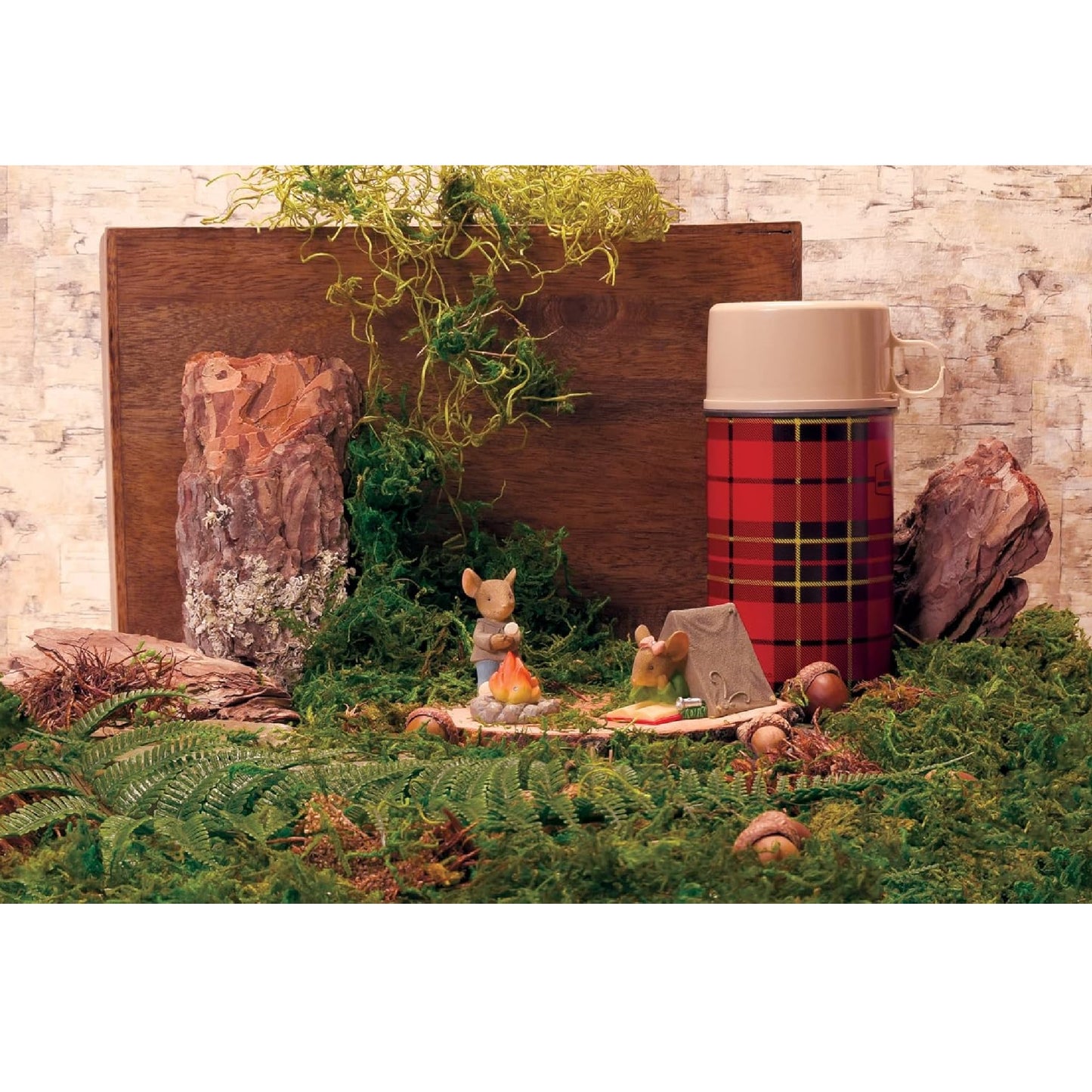 Ghost story camper figurine Heart of Christmas