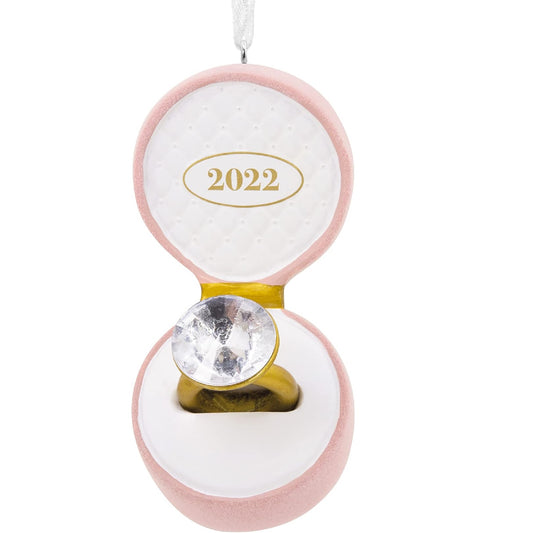 Hallmark 2022, First Christmas Engaged Ornament