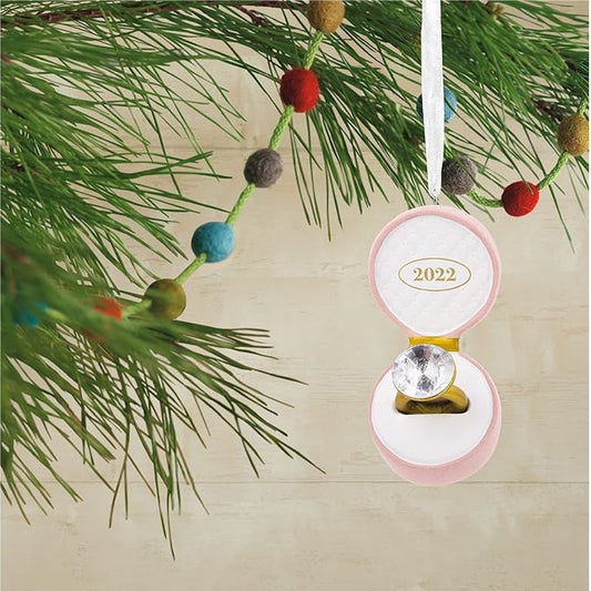 Hallmark 2022, First Christmas Engaged Ornament