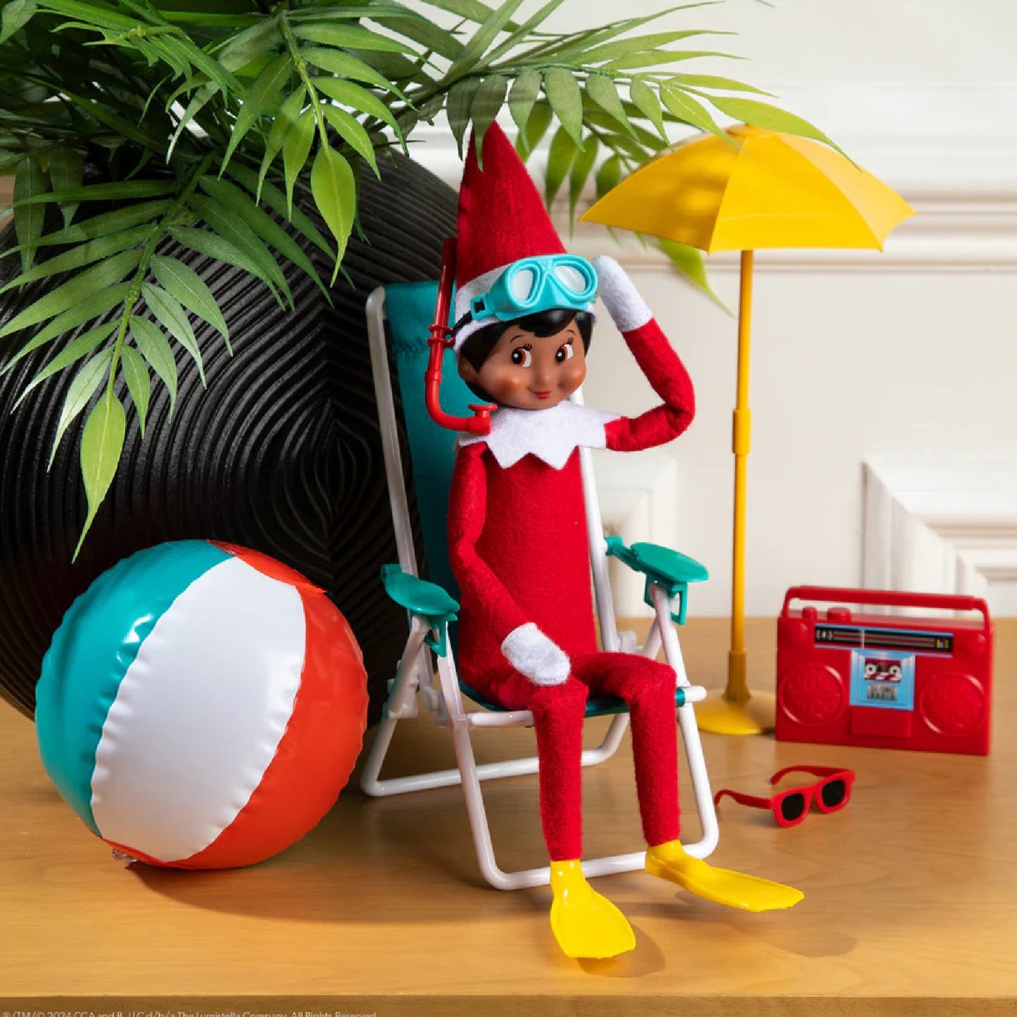 The Elf on the Shelf's Polar Props Beach Vacation Set