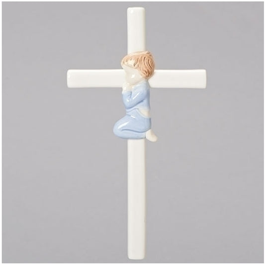 Croix de garçon priant romain