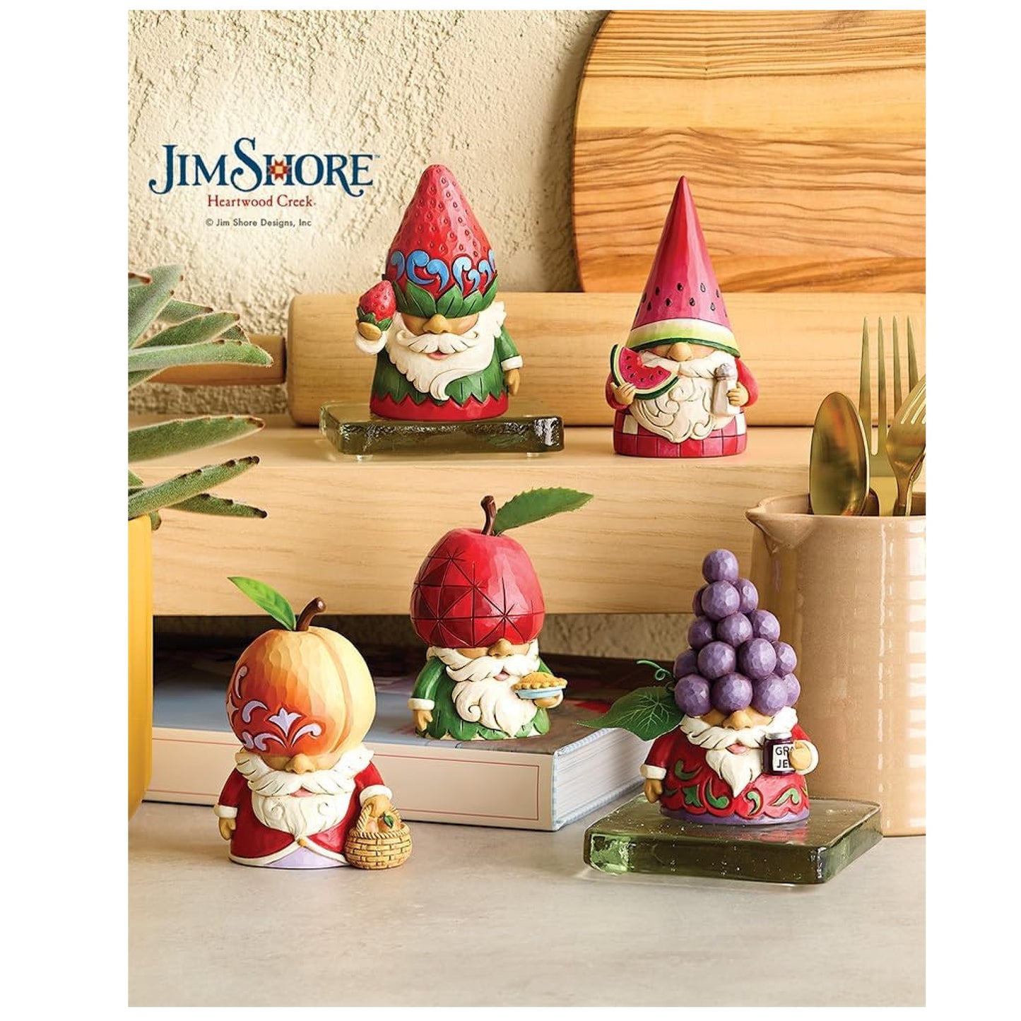 Grapes Gnome Figurine Jim Shore Heartwood Creek