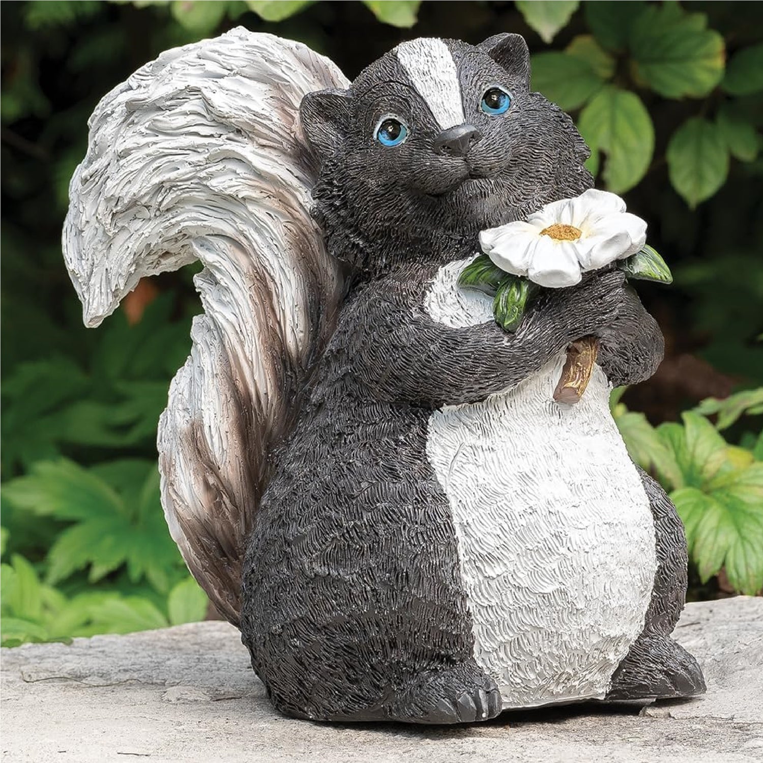 Roman 8.75 Inches Height Skunk Garden Statue, Giftware