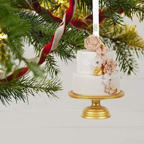 Ornament 2020 A Slice of Love Wedding Cake Porcelain