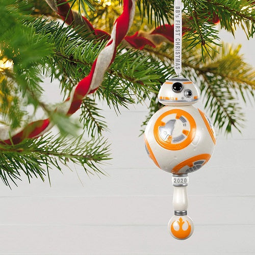 Ornement 2020 Star Wars BB-8 Premier Noël de bébé, porcelaine avec hochet