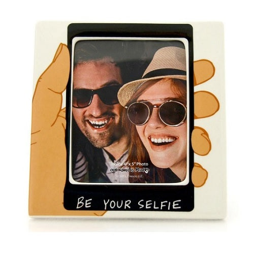 Be Your Selfie Frame