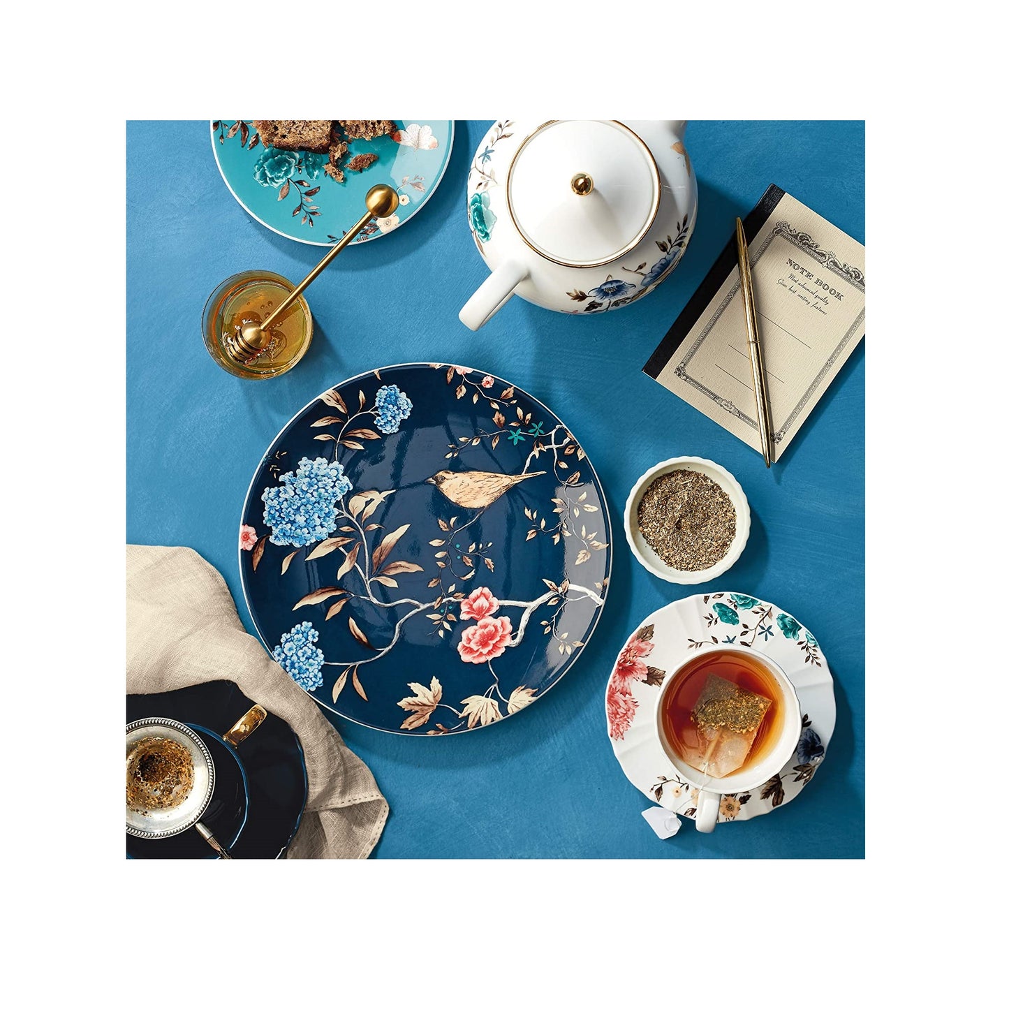 Sprig &amp; Vine Ensemble de quatre assiettes décoratives bleu marine par Lenox